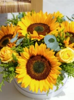 sunflower-box-arrengment-flowers-in-side-1.webp